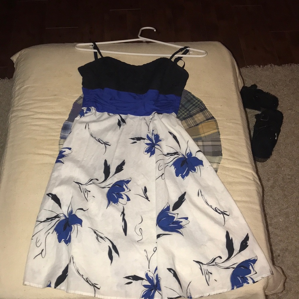 Junior’s Dress